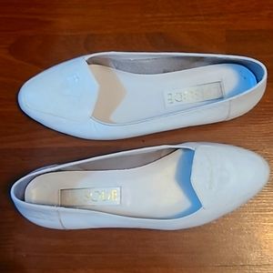 EPISODE White Leather Flats